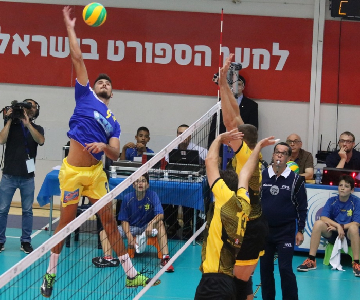 Maccabi - Shakhtior in Tel Aviv_20