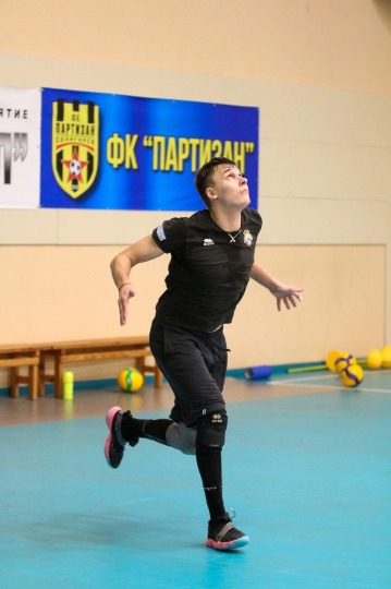 33-eXjrL4ENfH0