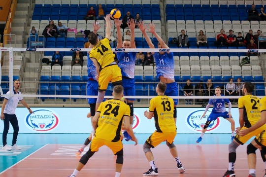 23-bv2HdQF8A7E