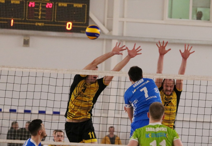 stroitel shahter/ 21 aprel_5