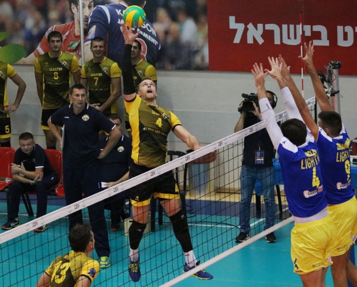 Maccabi - Shakhtior in Tel Aviv_32