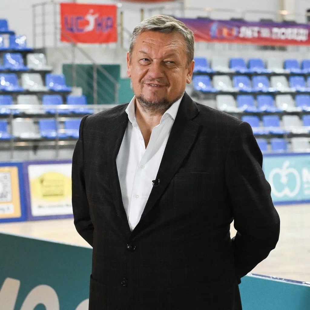 Роман Вячеславович, с Днем рождения Вас!