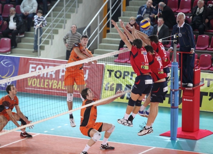 challenge cup. shahter phoinikas_5