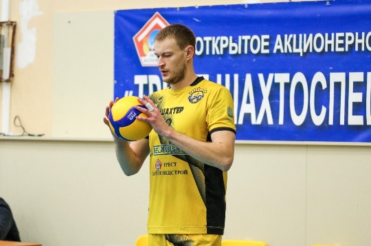 18-m_4HzoAYPj0
