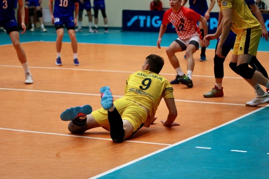 28-YYm0poXzEYI